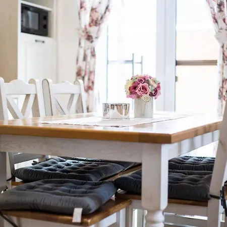 Domceky Sabinka A Melinka * Valča