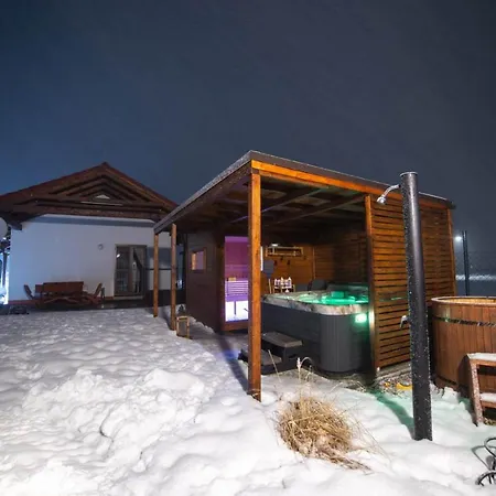 Domceky Sabinka A Melinka Feriehus Valča