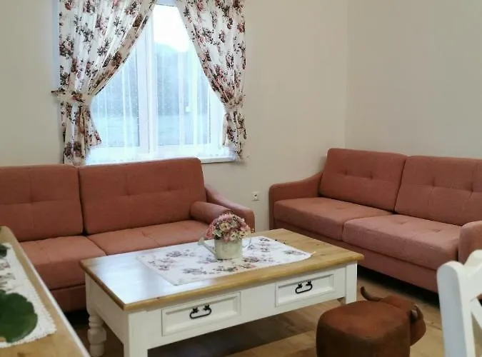 Domceky Sabinka A Melinka 度假居 Valča